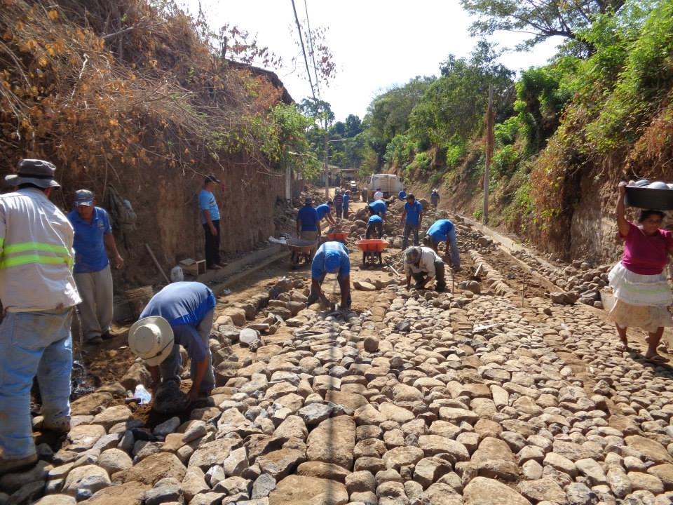 Municipalidad llevando desarrollo a las comunidades