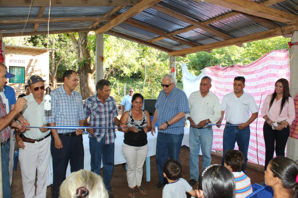 Paco Meardi, Inauguro el Proyecto Electrificación en El Camalote