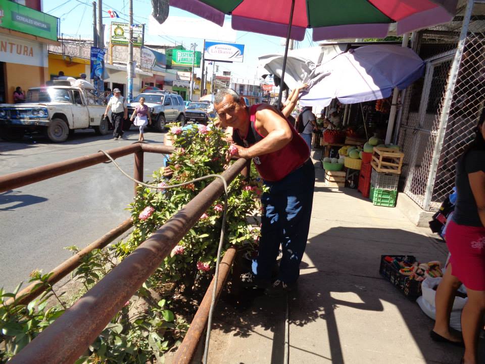 Gobierno Municipal Trabajando por el Ornato de la Ciudad