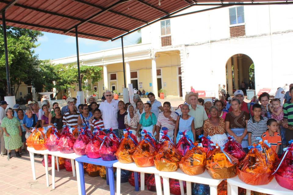 Compartir Con los Demas..Es el Verdadero Espíritu de la Navidad