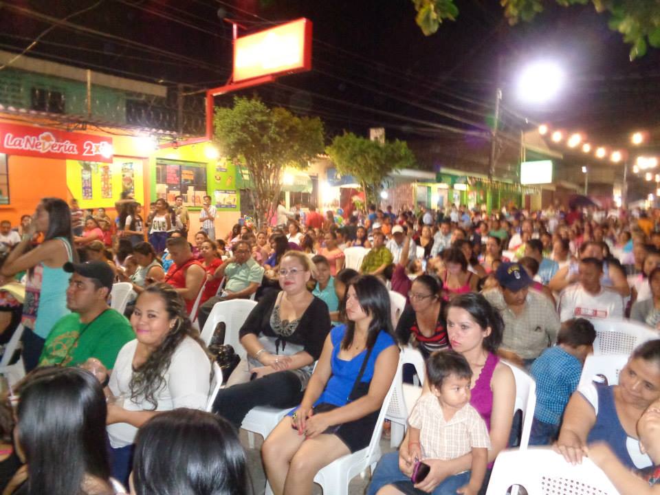 Usulutecos disfrutaron el concierto de los Dandy’s