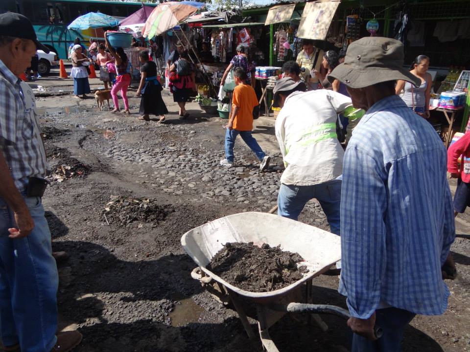 Municipalidad inició reparación de baches en sector Los Pilotos