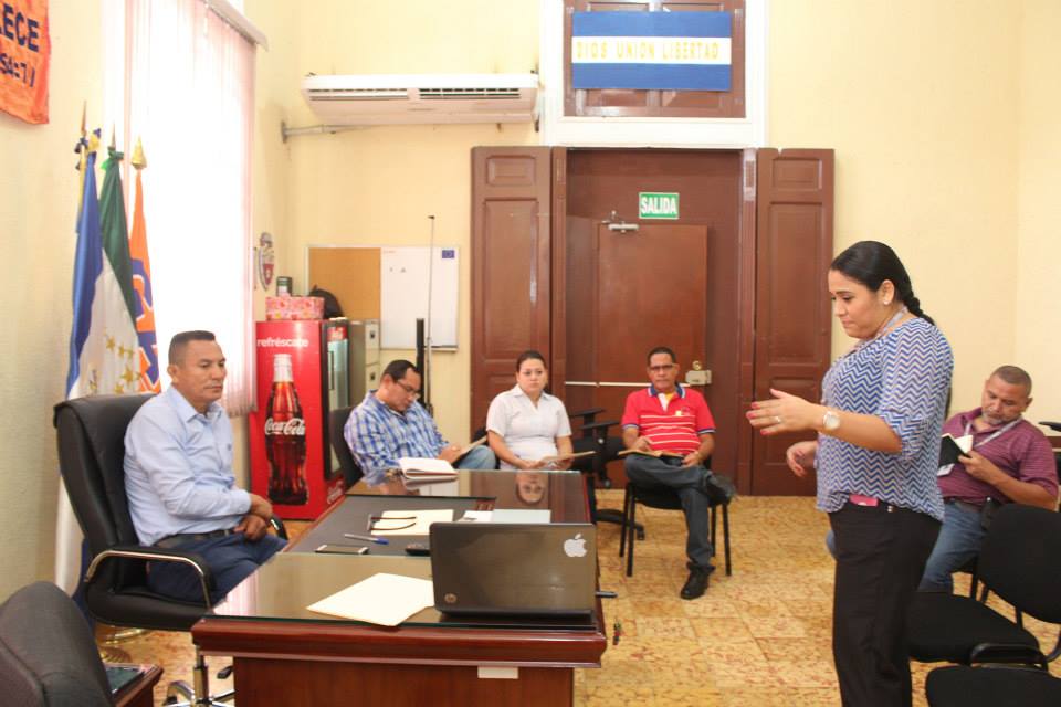 Miguel Jaime Piedra Cumpliendo Su Compromiso de trabajar en beneficio de la niñez y adolescencia.