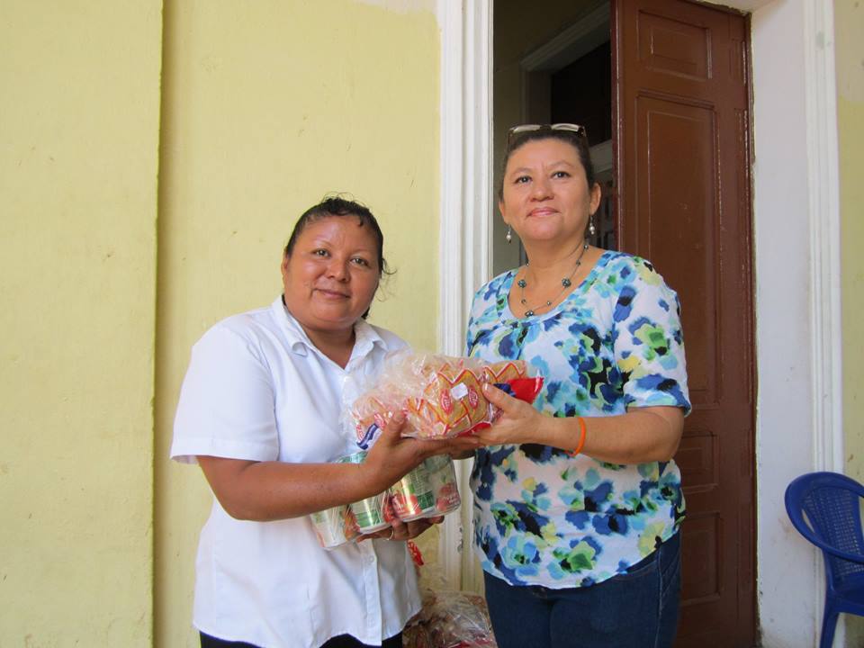 Refrigerio para Col. La Usuluteca y las Azucenas de Cantón el Trio,