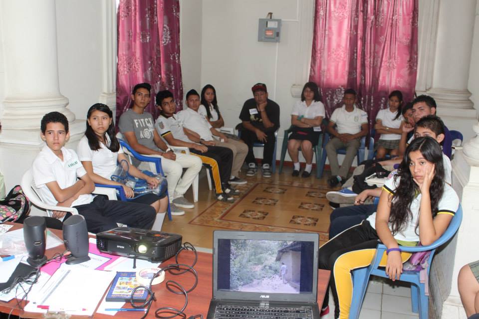 Municipalidad impartió taller “Jóvenes y Migración”