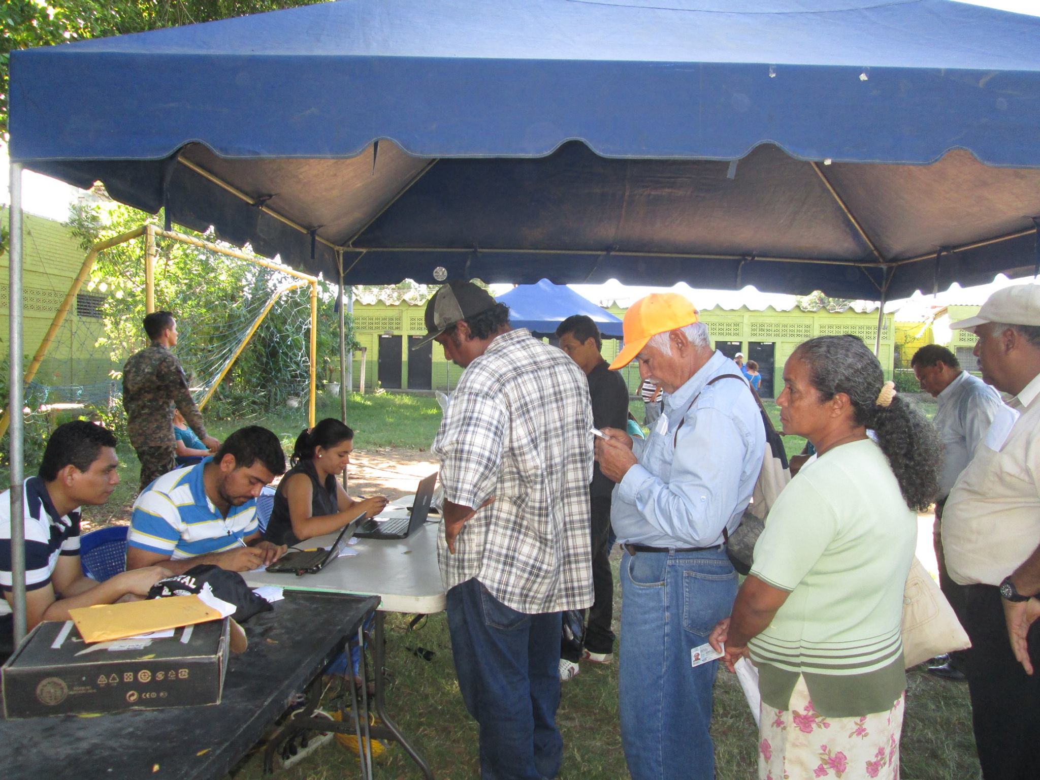 Entregan paquetes agrícolas a beneficiarios de Pto. Parada