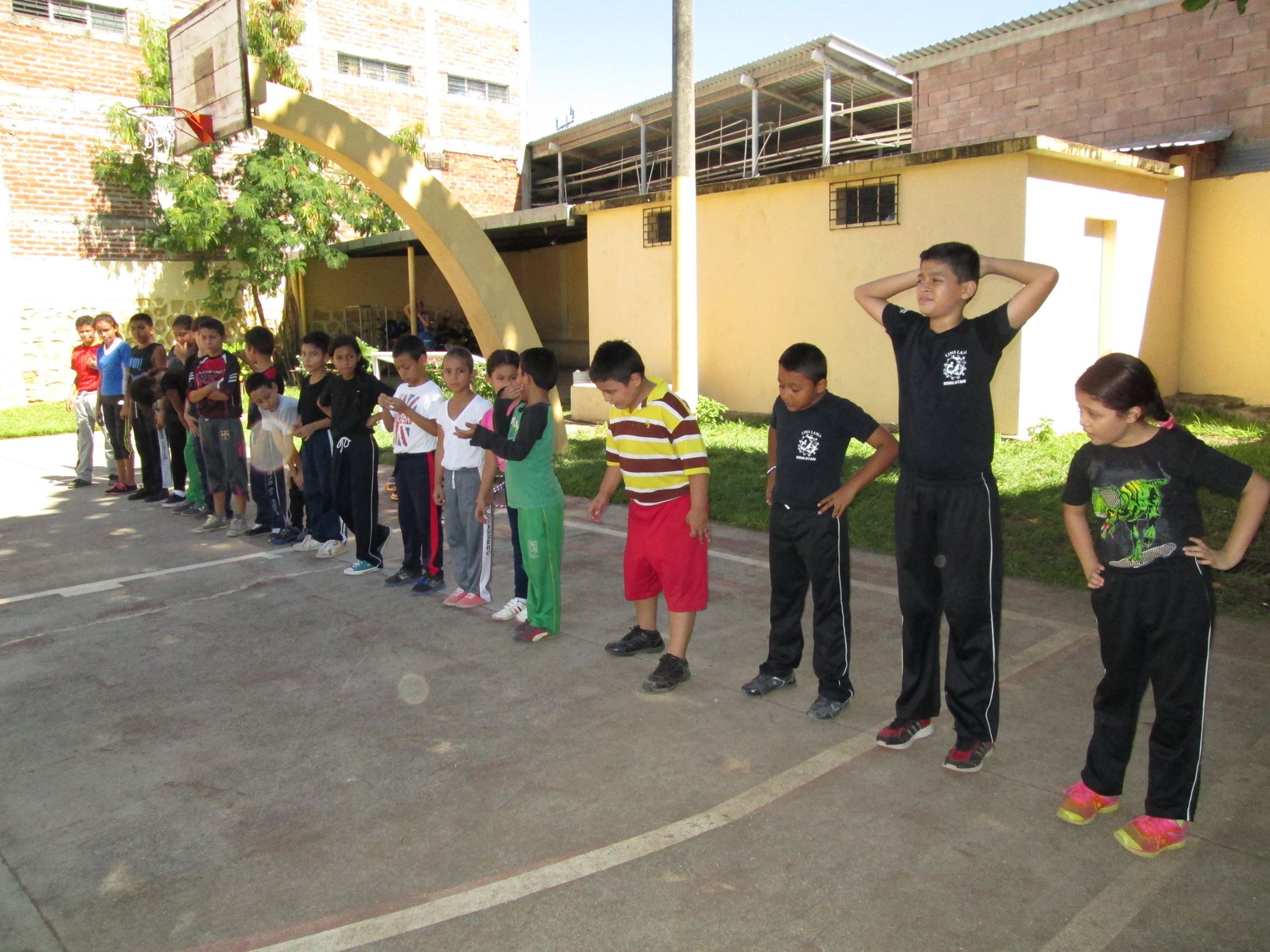 Clases de “Lima Lima” en las instalaciones del Gimnasio Municipal