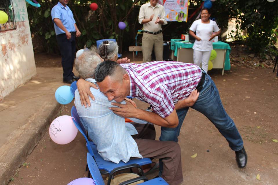 Celebración Día del Adulto Mayor en Unidad de Salud Los Desmontes