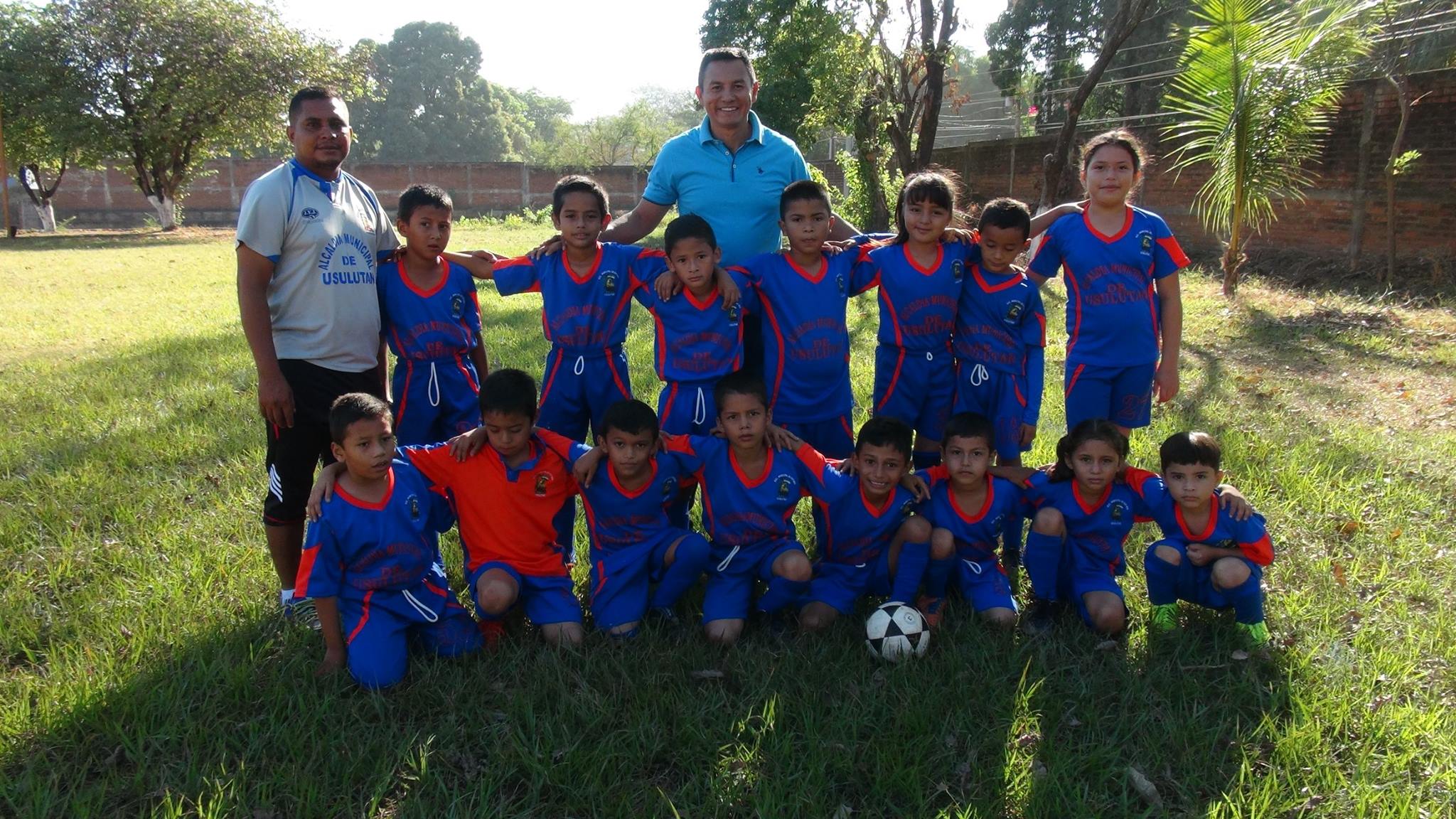 Escuela Municipal de Futbol del Torneo de Apertura