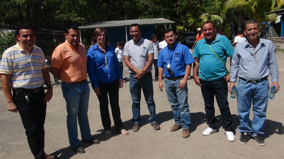 Visita de Presidenta del FISDL a Puerto Parada