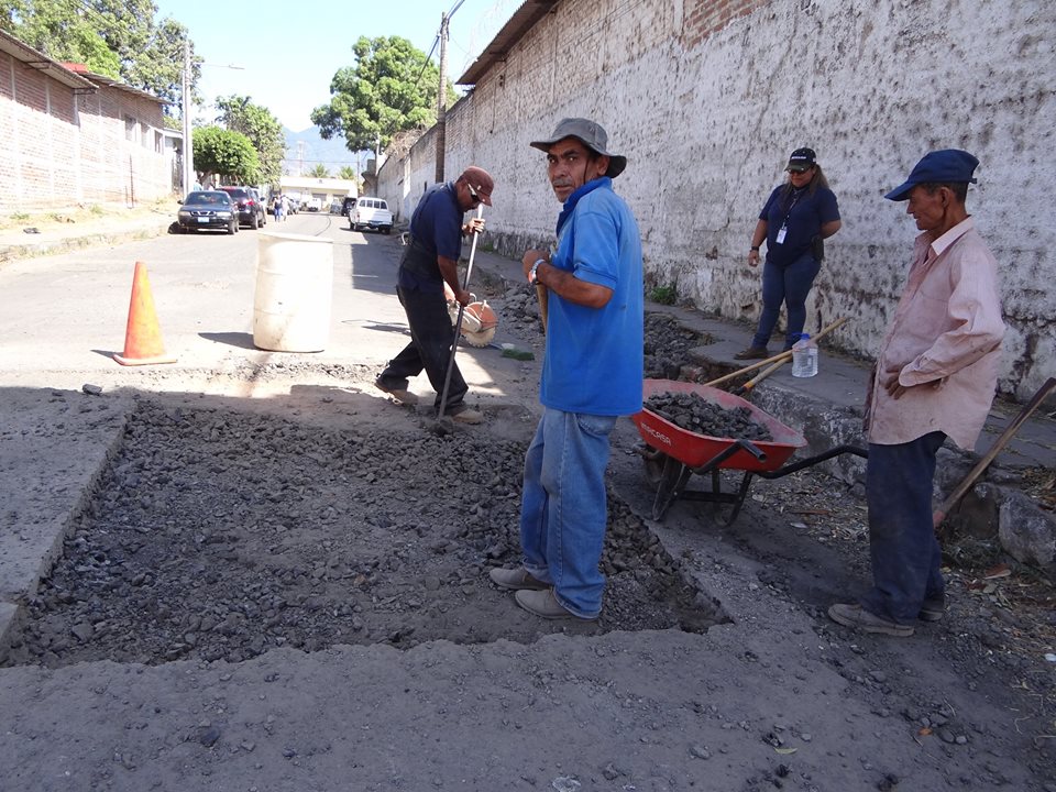 Trabajos de Bacheo en Final 4ª Avenida Norte