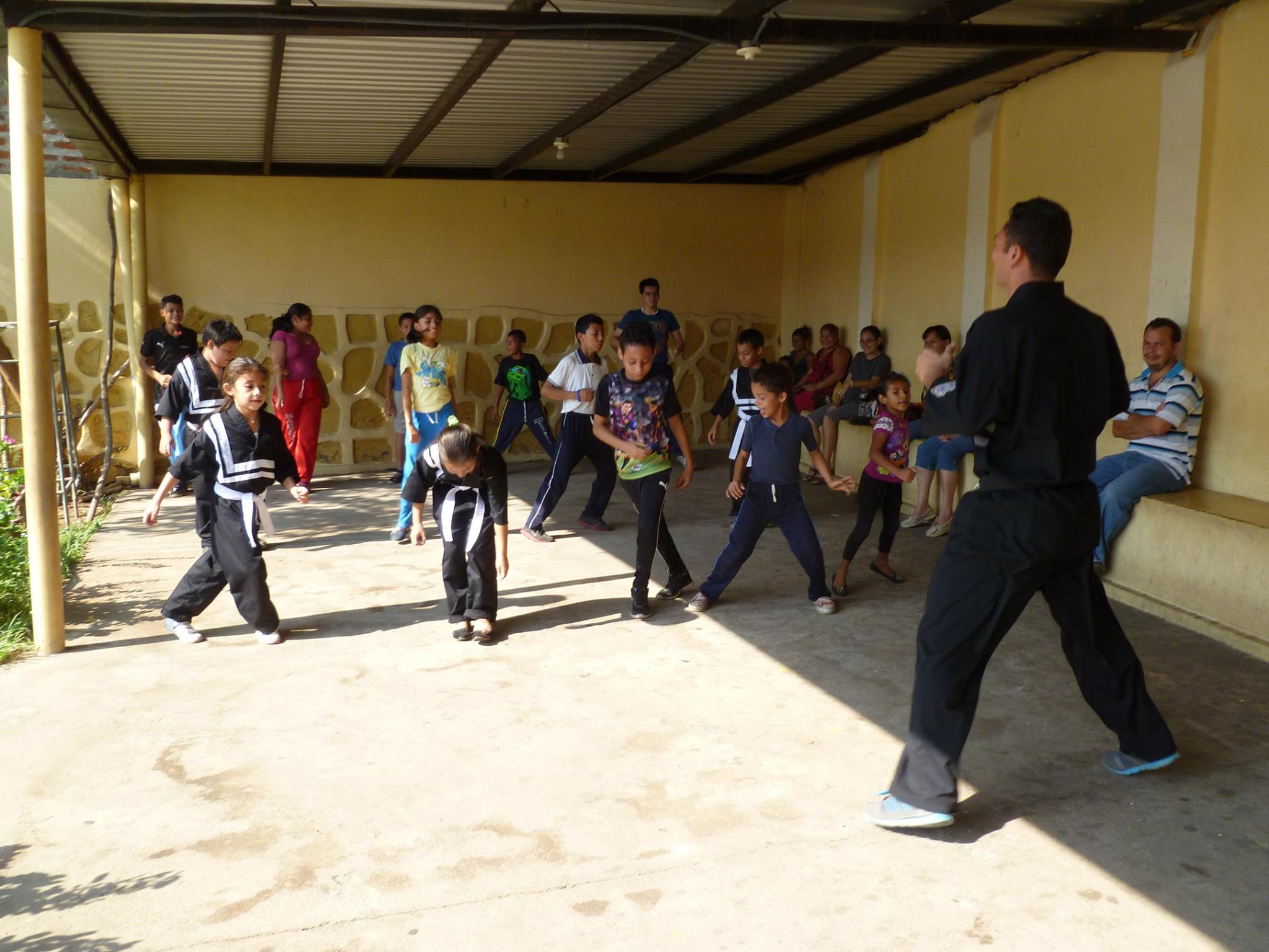 Clases Gratis de Lima Lama en el Gimnasio Municipal