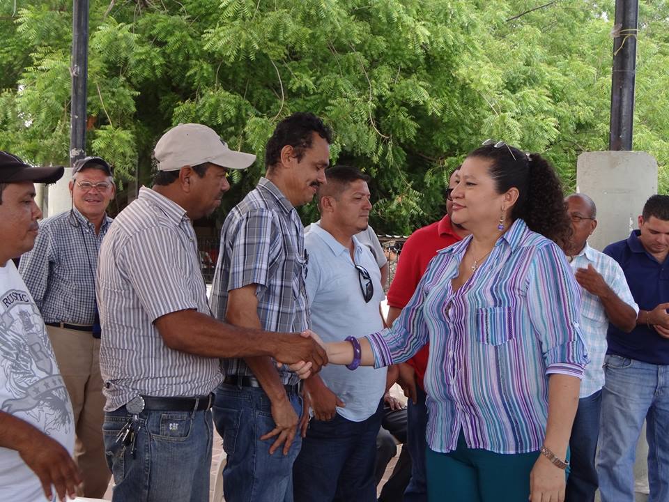 Juramentan Directiva de Taxistas del Parque Raúl F Munguia