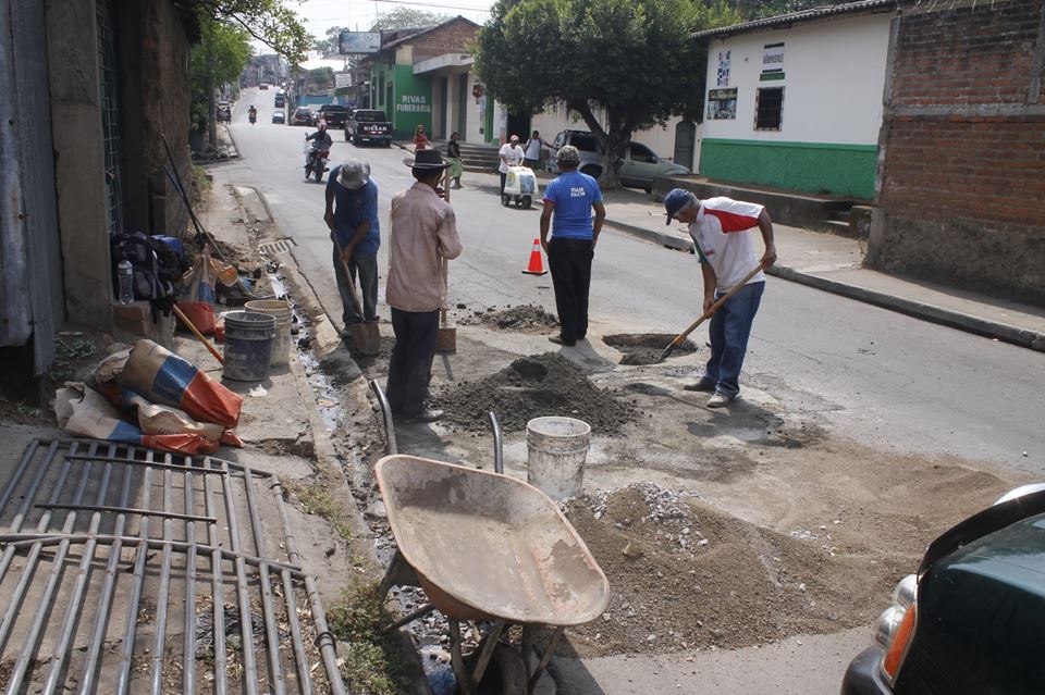 Continúa Plan de Reparación de Baches en Usulután.