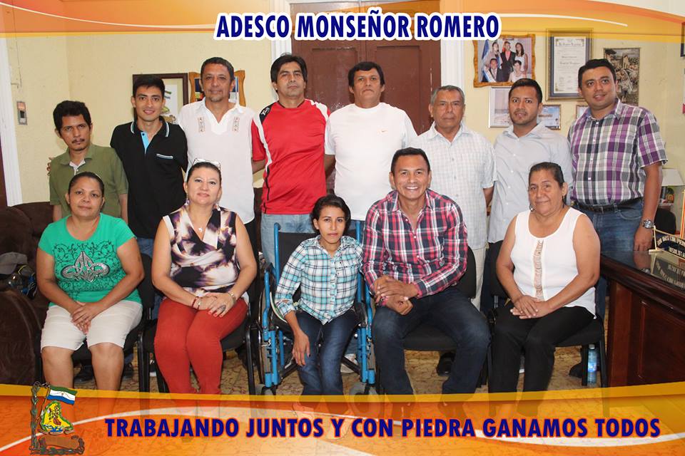 Juramentan ADESCO Monseñor Romero