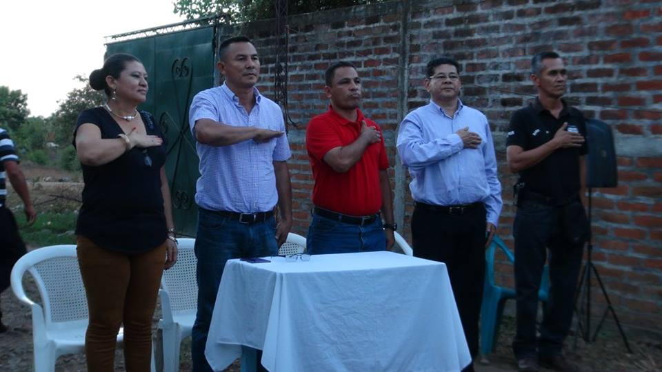 Juramentación de la ADESCO de Colonia Lourdes