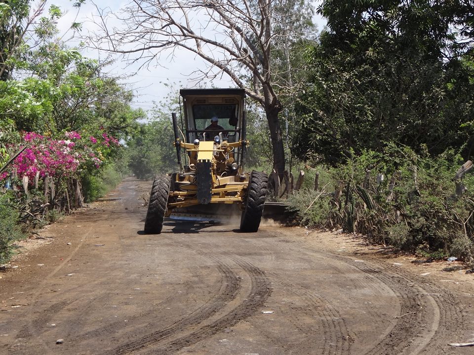 Trabajos de Conformado y Compactado en Red Vial de Pto. Parada