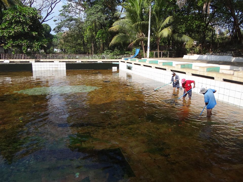 Limpieza en Piscinas del Balneario Rio El Molino