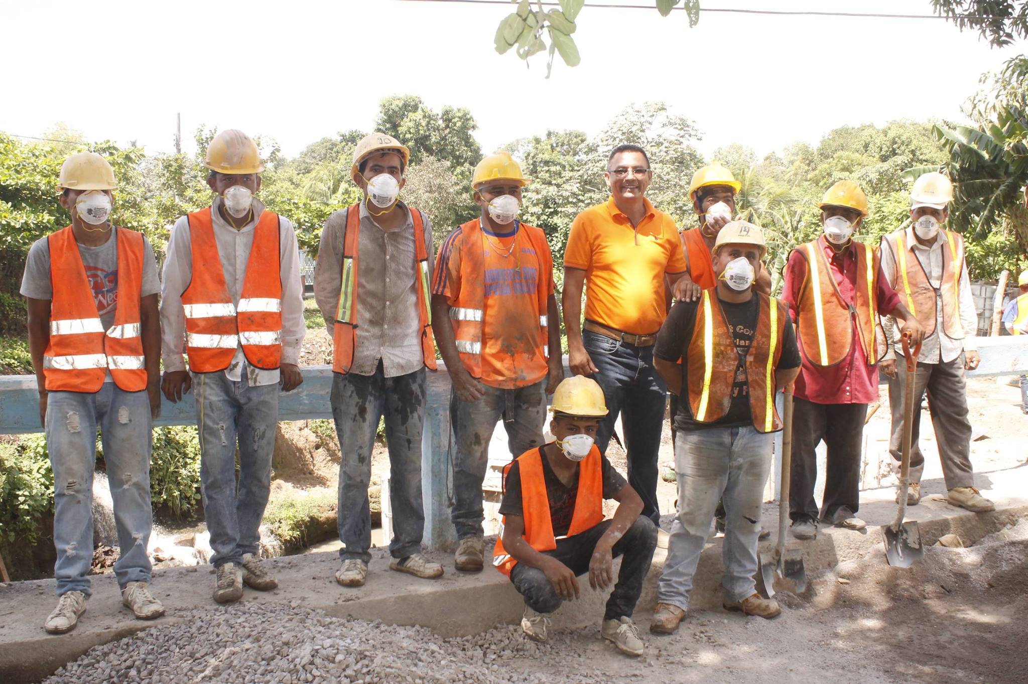 Piedra, Alcalde Supervisa Proyecto de Obra de Paso