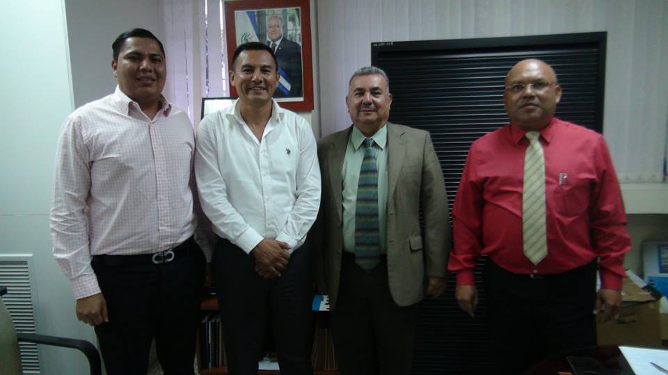 (Piedra) Alcalde de Usulután, Se Reunion con Representantes del MINED