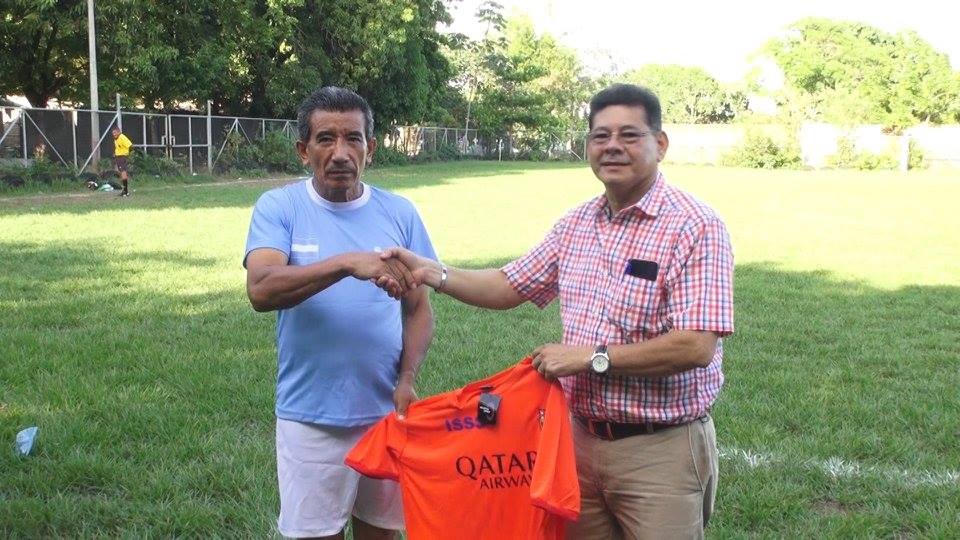 Entrega de Uniforme Equipo de Fútbol del ISSS. Usulután