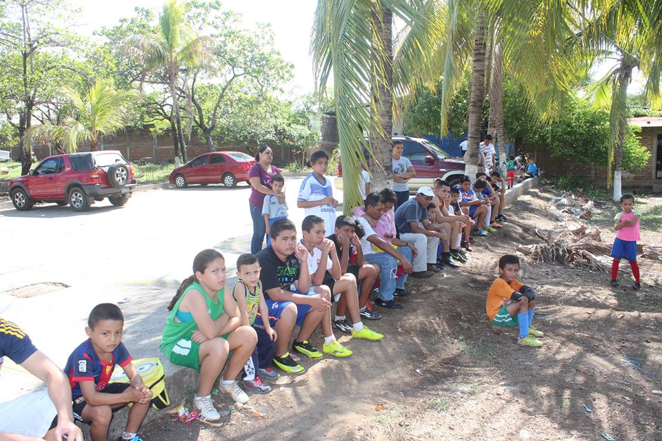 Entreno de la Escuela Municipal de Fútbol de Usulután