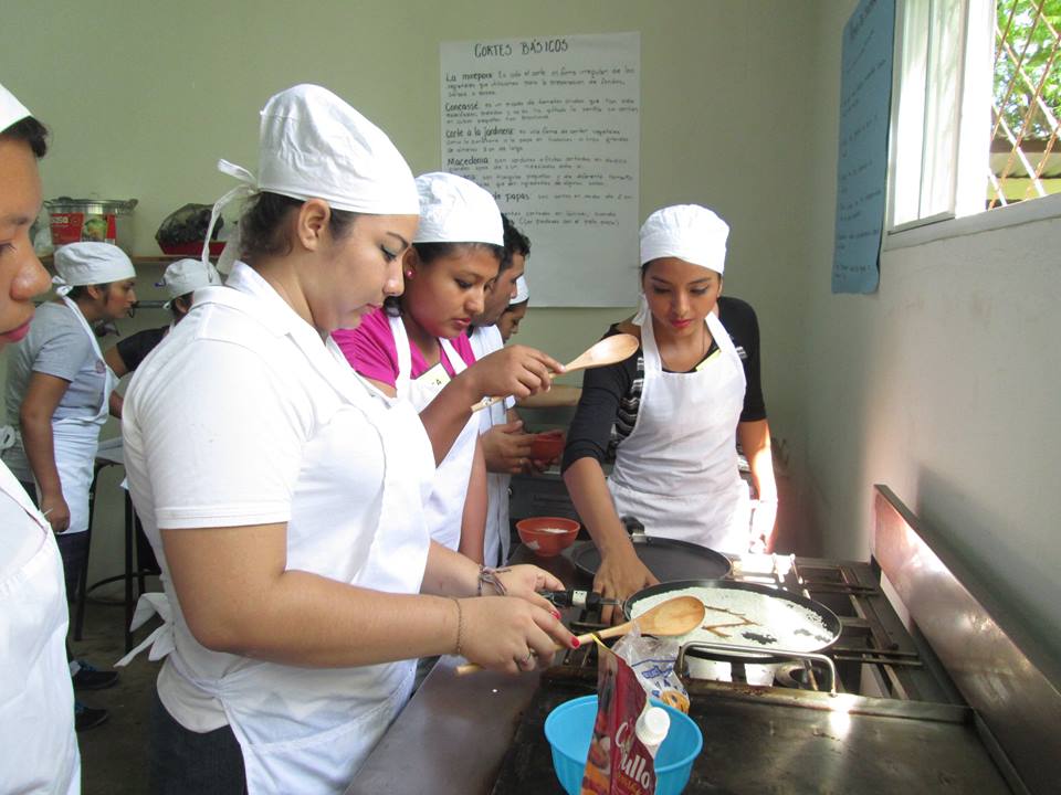 Cursos de Cocina Internacional en Centro de Gobierno Municipal