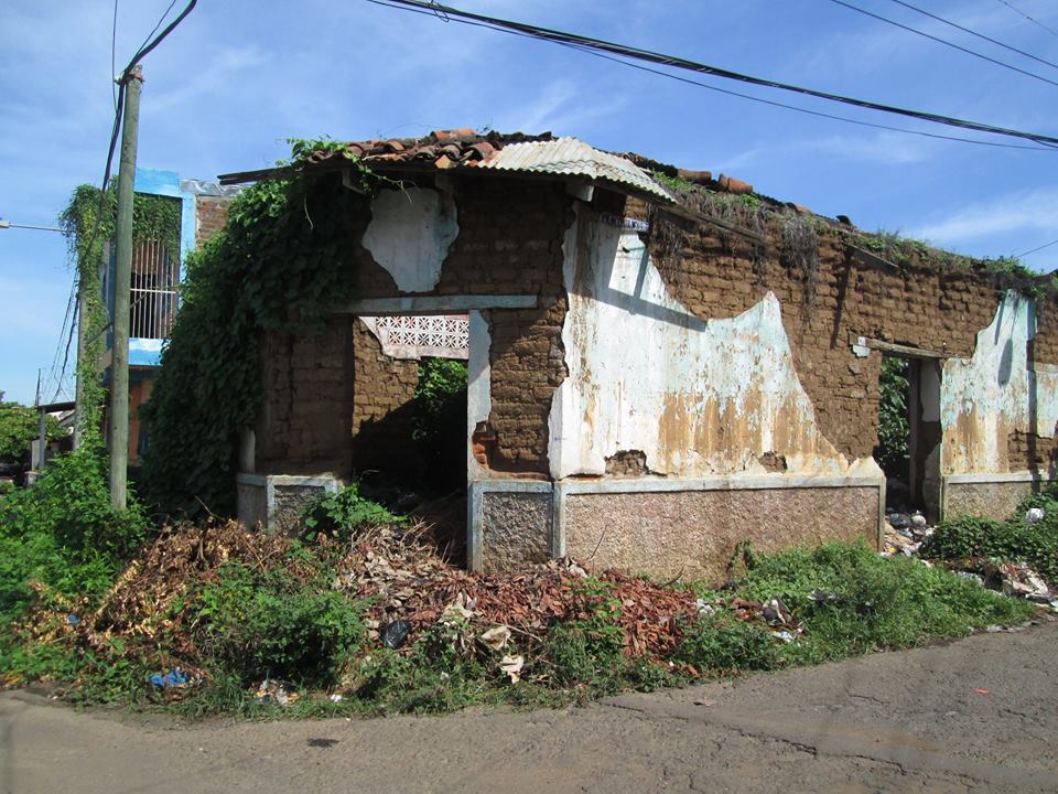 Inspección en Propiedad Abandonada en Final 8ª Av Sur.