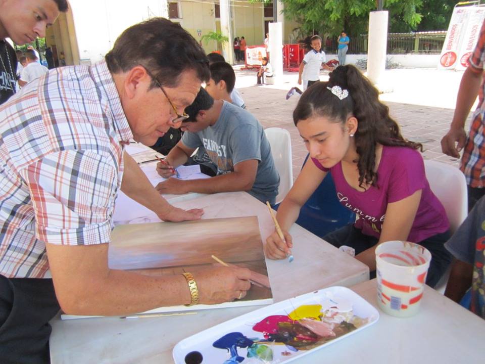 Curso de Dibujo, Gracias a Piedra y USAID