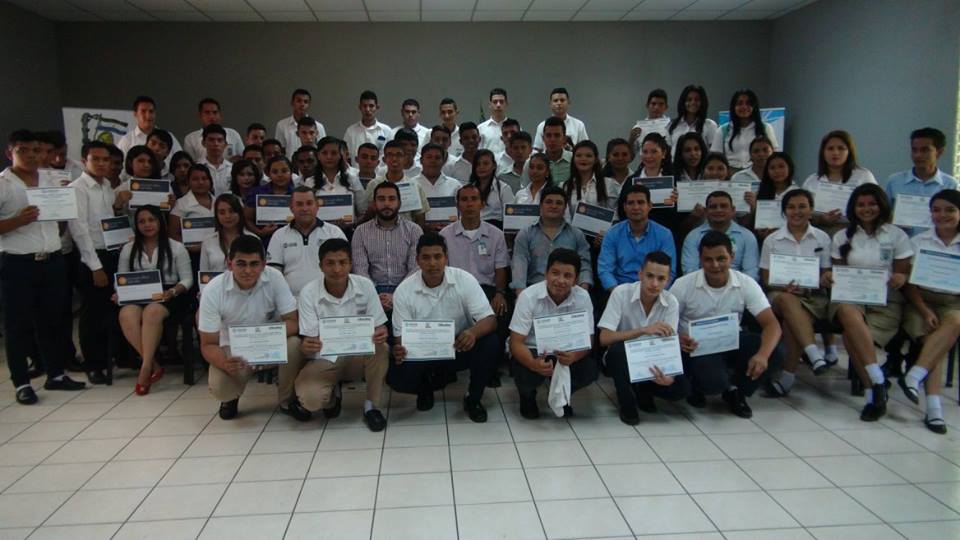 Acto de Graduación del CMFV y Academia Microsoft