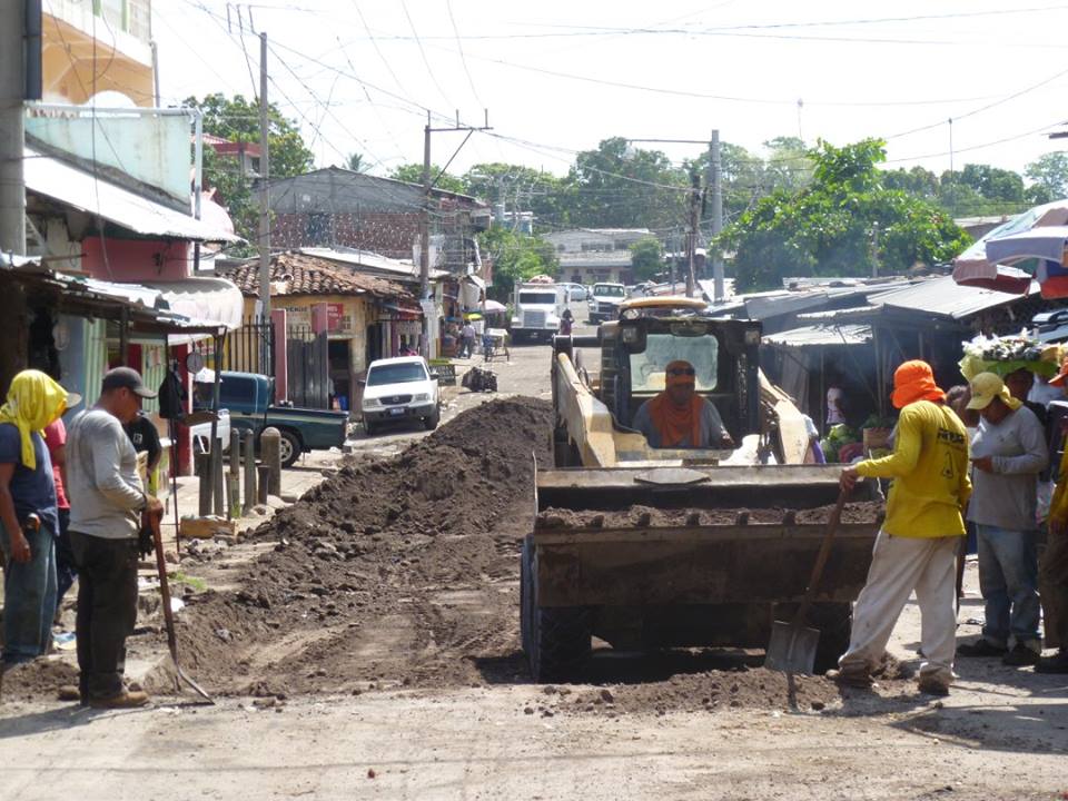 Trabajos de Reparación Sobre la 4ª Calle Oriente