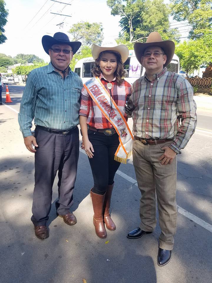 Cabalgata por las Principales Calles de Usulután