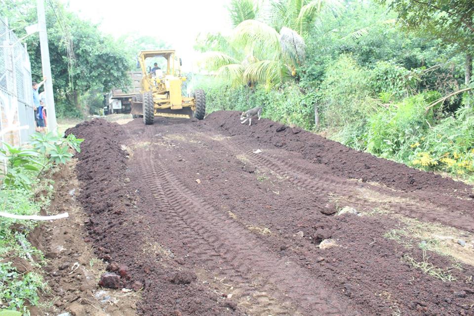 Reparación de Calle Principal y Pasajes de Col. Sta. Cristina