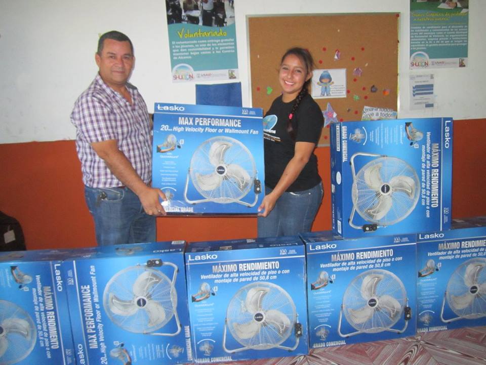 Entrega de Implemento de Oficina para el C.G.M. y los CDA