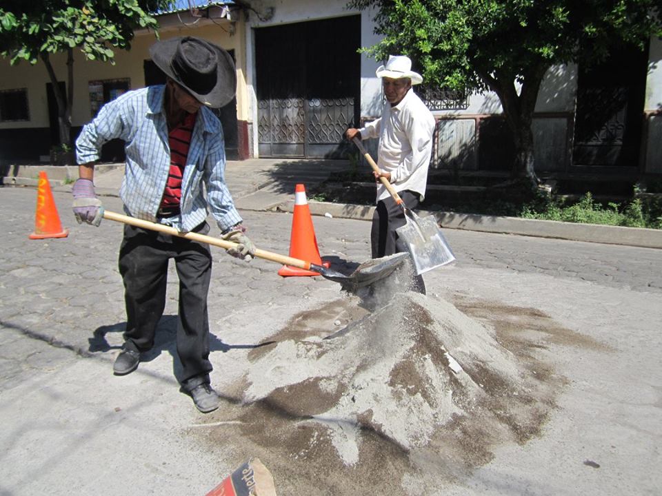 Reparación de Adoquinado en 13 Calle Oriente