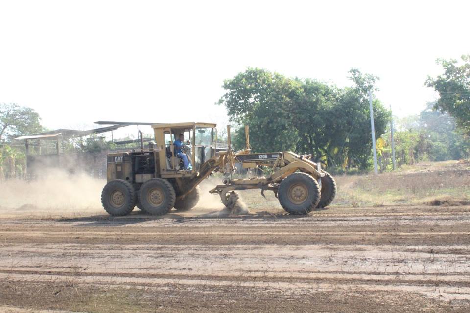 Trabajos de Terracería en Cancha Nº 2 de Col. Córdova