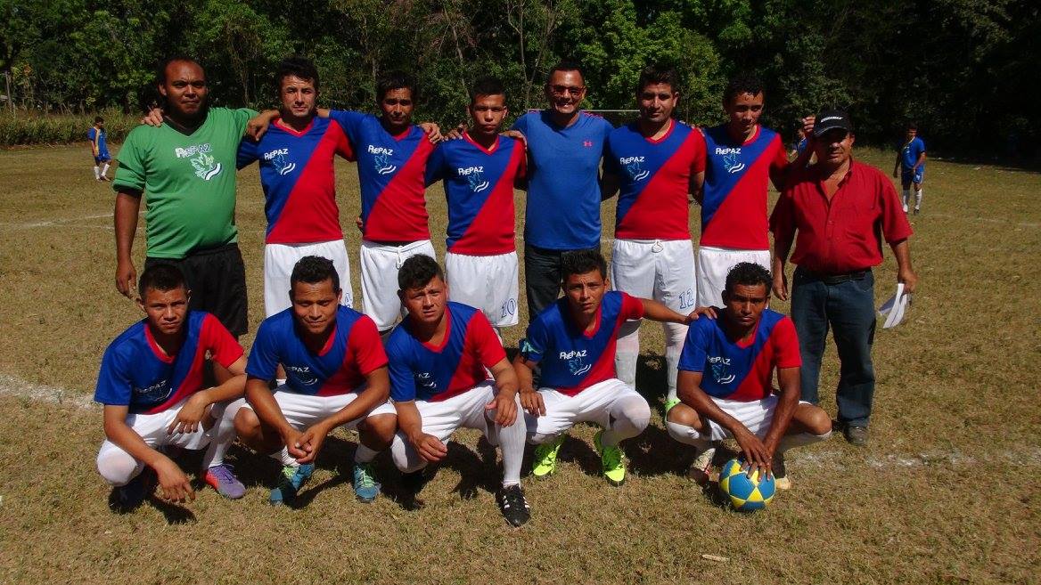 Inauguración de Torneo de Futbol en Cantón El Ojuste