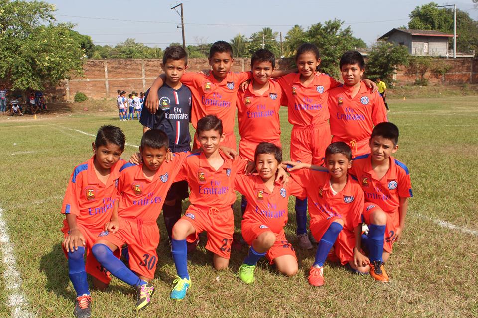 Torneo de Apertura de las Escuelas de Futbol Usulután