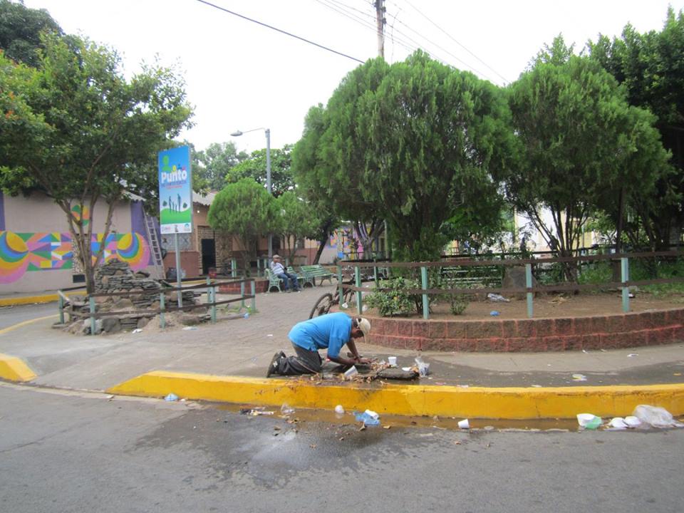 Reparación de Tubería en Parque El Calvario