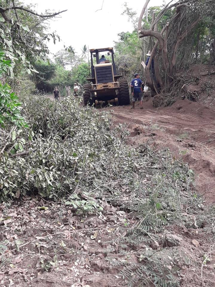 Trabajos de Balastado y Levantamiento de Calles en Puerto Parada