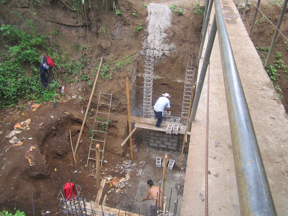 Construcción de Puente en Comunidad San Juan, Caserio Guido, Cantón Ojo de Agua